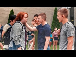 A fat b0y undergoes physical training with a former professional boxer to avenge his búllies