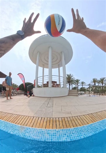 Next Mallorca pool beachvolley series video 👋🏼🏐🇪🇸 #beachvolleyball #volleyball #voleidepraia #insta360 #insta360x4 @insta360