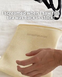 Thanks to supportive microfabric, bonded construction and a hardware-free design, this bra will have you feeling lifted, secure and "oh so smooth." | Honeylove