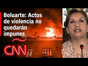 Perú, sumido en las protestas: incendio arde en Lima, los muertos suben y Boluarte pide diálogo