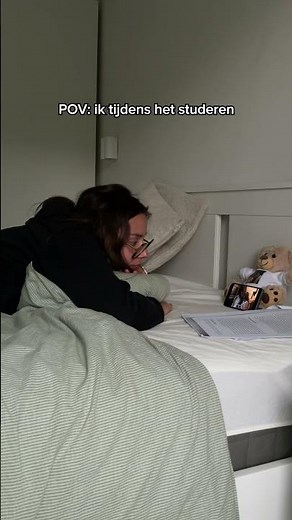 Mijn brein na 5 minuten samenvatten: 'Tijd voor een welverdiende pauze van 45 minuten' 🤝 #Streamz