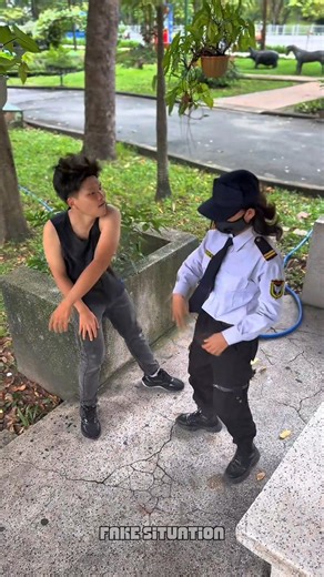 Self protection skills in an unexpected situation #selfdefense #ViralVideo #trannamhuynhvideo | Tran Nam Huynh Video