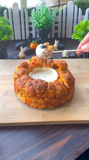146K views · 1.5K reactions | Pull Apart Bread Fondue #easyrecipes | agarnishbowl | Facebook