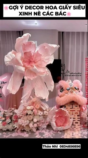 🌸 BÍ KÍP LÀM HOA GIẤY KHỔNG LỒ CHỈ VỚI VÀI BƯỚC ĐƠN GIẢN! Bạn mê mẩn những bông hoa giấy khổng lồ lộng lẫy nhưng sợ khó làm? 🤔 Đừng lo, xem xong clip này đảm bảo bạn sẽ muốn bắt tay vào làm thử ngay lập tức! Cùng Nhi xem hết video để khám phá quy trình "biến hình" từ những tờ giấy đơn giản thành một bông hoa khổng lồ tuyệt đẹp như thế nào nhé! 🥰 ✂️ Bạn đang tìm mua nguyên liệu, phụ kiện làm hoa chuẩn - đẹp - giá tốt? 👉 Đừng ngần ngại INBOX NGAY cho Nhi để nhận báo giá chi tiết và được tư vấn