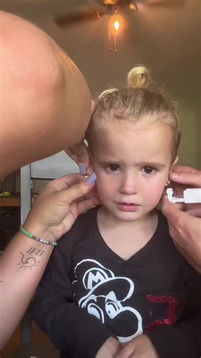The child’s desire for ear piercing overcame his fear #fyp #funny #usa #baby #loveyou