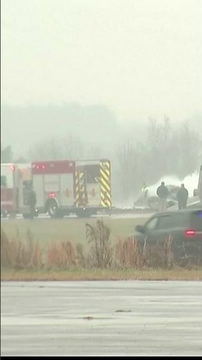 Private jet BURSTS into flames during North Carolina landing #shorts