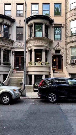 174K views · 6.4K reactions | Strolling the hilly streets of Harlem #newyorkcity | New York Today | Facebook