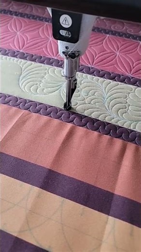Borders are fun to quilt! #freemotionquilting #nataliabonner
