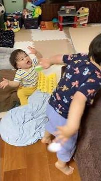 見よ！バスボールの威力を【1歳0ヶ月＆2歳4ヶ月兄弟】