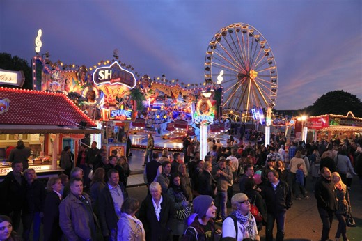 NRW: Heftiger Anblick auf Kirmes! Besucher sind angewidert - "Eine Schande für die Stadt"