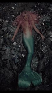 😂 ¡Ay Dios! #Shakira por poco muere de un infarto con el ratoncito que usaron en su video #CopaVacia 😂🐀 | Telemundo Entretenimiento