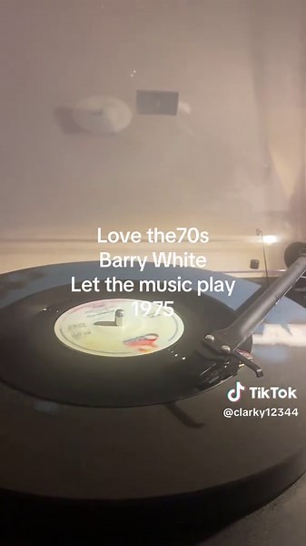 #Barry white#letthemusicplay#197s Disco classic #