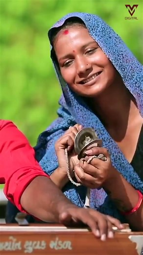 Maa Mari Aabru No Saval Short | Dev Pagli | New Gujarati Short Video | ‪@VMDIGITALOfficial‬