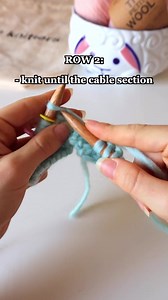 How to knit cables tutorial 💙 if you ever wanted to try, it’s a sign for you to learn how to do it now! #knittingtutorial https://bit.ly/3swJb7l | We Are Knitters