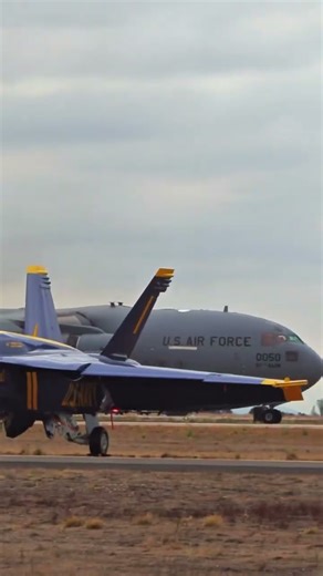 C17 Globe Master Reverse Testing See the reverse thrust #c17globemaster