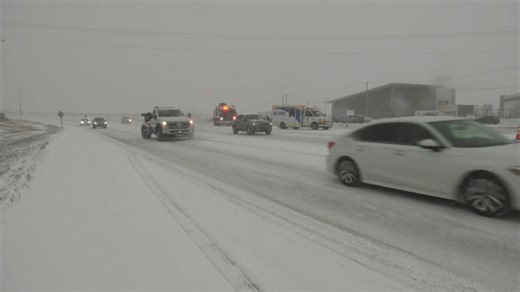 Snow wreaks havoc in northern Calgary