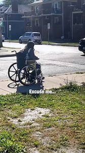 “Are you sure you have extra money for yourself?” 🥺❤️ #money #bus #stranger #homeless #help | MDMotivator