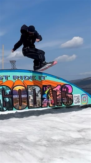 ワールドカップ終わって落ち着いたタイミングで高鷲スノーパーク寄ってきた🕺🏽 #村瀬ここも #プロスノーボーダー #snowboarding #snowboard