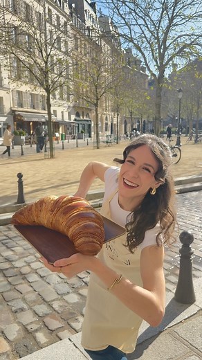 Retrouvez l’iconique croissant XXL chez Conticini 🥐😍 #philippeconticini #croissantXL | Philippe Conticini