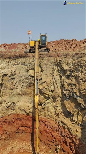 थोड़ी सी गलती और सजा इतनी बड़ी😲 #earthmoving #minivlog #operatorlifevlog #shortsfeed #shorts #yt