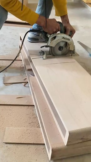 Cladding an iron ladder with solid wood #carpenter-001 #DIYProjects #DIYIdeas #DIYHomeDecor #woodworking #wood | Sophie B. Ellis