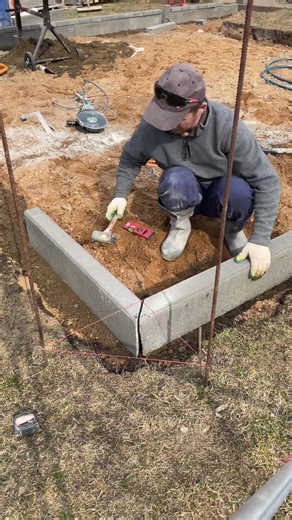 Perfect concrete border installation 📏 #Landscaping #shorts