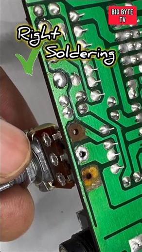 Right way for soldering components. #viral #pcb #soldering