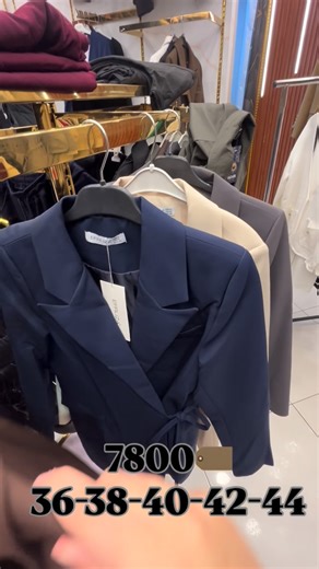 Jet One kouba on Instagram: "Livraison 58 wilaya 🚚🚚#jetone #reelsinstagram #robe #influencer #insta"