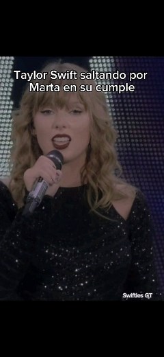 Taylor Swift Guate 🇬🇹 | Cómo olvidar el día que Taylor hizo saltar a toda una multitud por Marta en su cumple 🥳🤩 #swifties #swiftiesguatemala #swiftiesgt... | Instagram