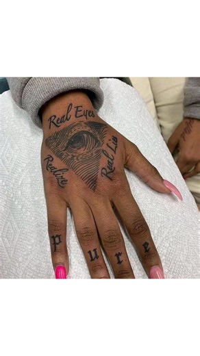 110K views · 1.3K reactions | Amazing Tatt ideas  #tattooart #tattooideas #viral #art #fypシ゚viralシ #reelsvideoシ @top fans | Tatt ideas | Facebook