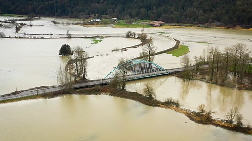 New drone video shows flooding in Duvall, WA. Details here: https://bit.ly/2usIygT Video courtesy: Spencer Kabelac Productions | KHQ Local News