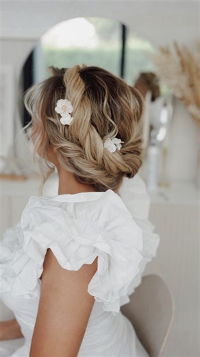 54K views · 2.4K reactions | Viele starten mit Brautstylings, weil...