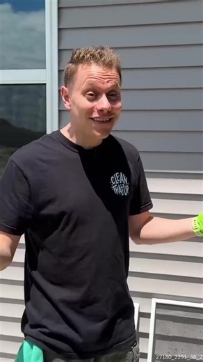 145K views · 941 reactions | How to Clean Window Screens #windowcleaning #OutdoorCleaning #exteriorcleaning #housecleaning | Clean That Up | Facebook