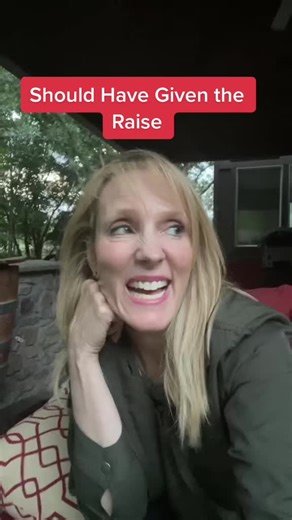 Free community is now available on my profile! #careeradvice #careertok #manager #leadership #hardwork #raise #salary