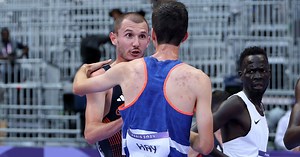 Jeux Olympiques Paris 2024 | Hugo Hay-George Mills, gros carambolage dans la dernière ligne droite et vive polémique