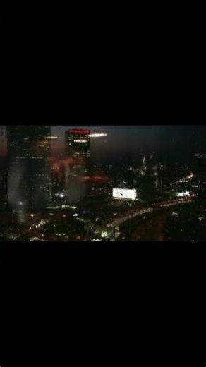 Rainy City Night 4K Dolby Vision – Calm Urban Lights & Relaxing Rain