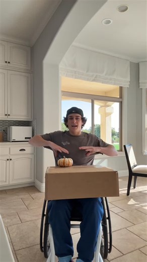 Jared Stolz | MY NEW EASE CUSHION FOR MY WHEELCHAIR!! #paralyzed #buddyboy805 #spinalcordinjury #disabled #wheelchair | Instagram