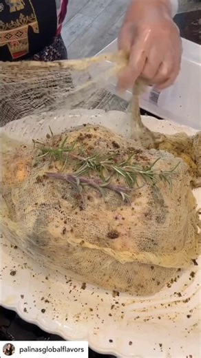 Turkey Roasted in Seasoned Buttery Cheesecloth #turkey #thanksgiving