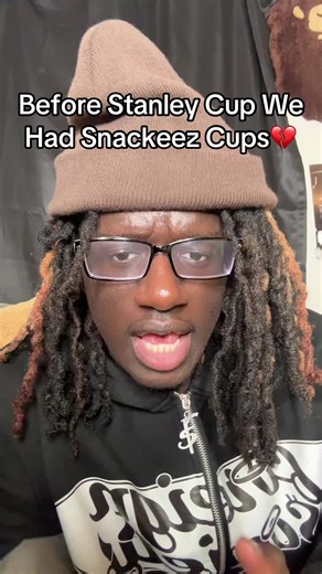 Nostalgic Snackeez Cups: A Throwback Before the Super Bowl