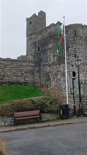 👀 The Ancient Kidwelly Castle....