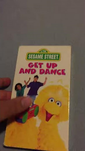 Sesame Street: Get Up and Dance VHS Review