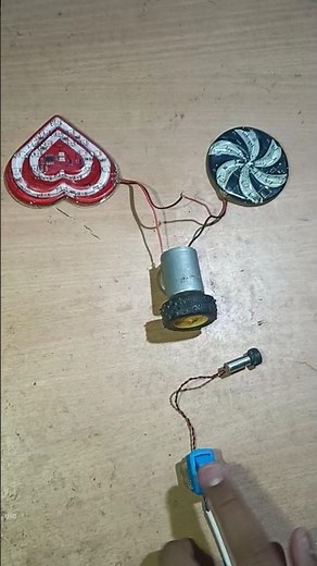 Powering Two LED Heart Decoration light Round LED PCB Board Using Mini Cheap Drone Motor