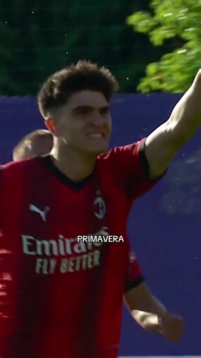 From the youth sector to the first team ❤️🖤 #acmilan #seriea #bartesaghi #tiktokfootball #tiktokcalcio