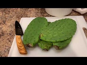 How to Prepare a Cactus Pad - Preparando Nopal