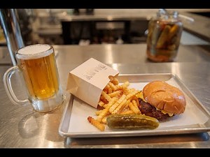 HAWAIʻI in the Kitchen: Smash Burgers