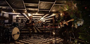 20K views · 399 reactions | 'Splinters in the Fire’ live. Track 6 from our forthcoming album 'Punchbuzz’. PRE-ORDER: smarturl.it/HuskyPunchbuzz TOURING OZ June + July: www.huskysongs.com | HUSKY | Facebook