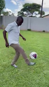 Boxing Day ball control competition 😂 | Harry Kalaba