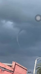 14K views · 992 reactions | Un extraño fenómeno meteorológico llamó...