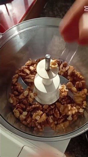 Ramazan Klasiği: Gül Sulu Cevizli Güllaç#Güllaç#CevizliGüllaç#GülSuyu#SütlüTatlı