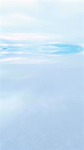 ✨ Um dos destinos mais surpreendentes da América do Sul fica na Bolívia, no Salar de Uyuni ☀️ O maior deserto de sal do mundo entrega uma das paisagens mais surreais do planeta, onde o céu se transforma em espelho e cada cenário parece obra de arte. Poucos sabem, mas a Bolívia vai muito além do óbvio: além do Uyuni, o país abriga lagunas coloridas, vulcões, formações naturais únicas e experiências autênticas, ainda longe do turismo de massa. Um destino exclusivo, impactante e absolutamente inesq